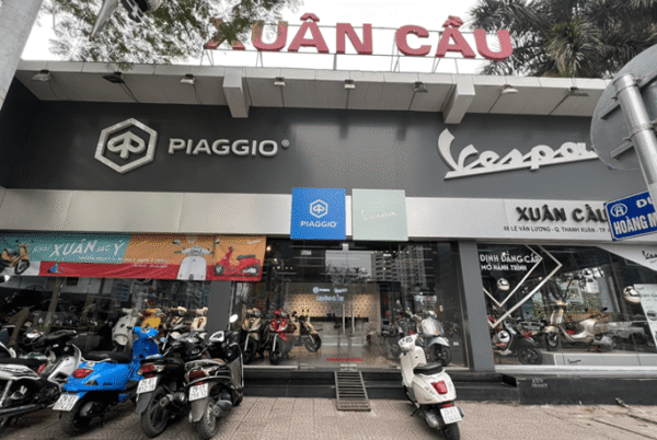 he-thong-showroom-piaggio-xuan-cau-21